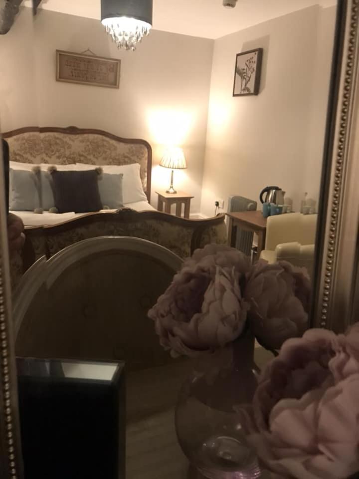 Gratton Grange Farm Bed & Breakfast Elton  ภายนอก รูปภาพ